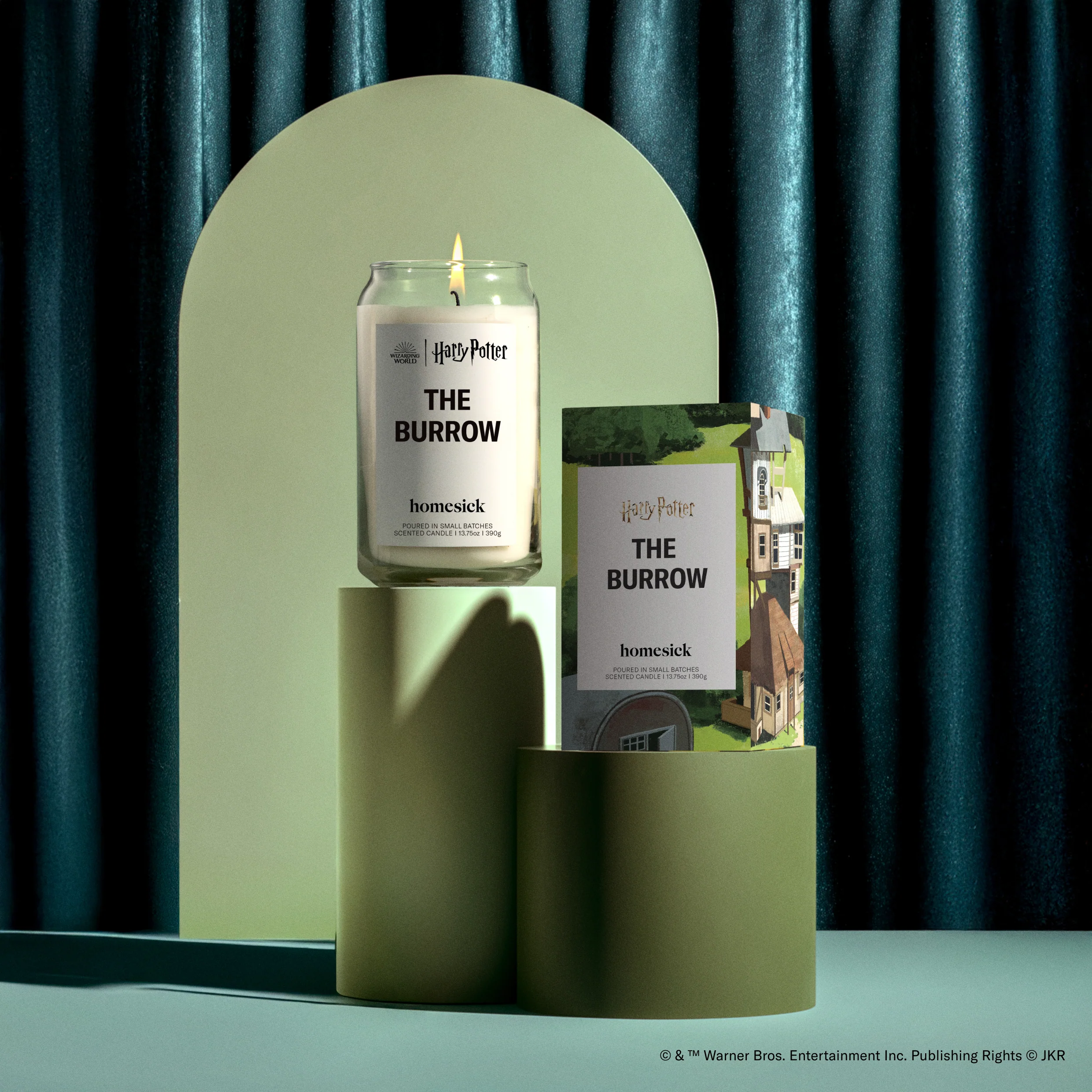 Harry Potter™ The Burrow Candle - Image 2